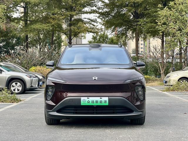 NIO EC7