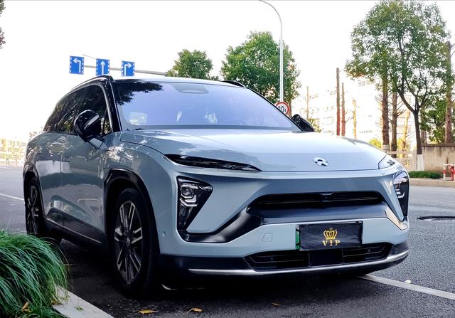 NIO ES6