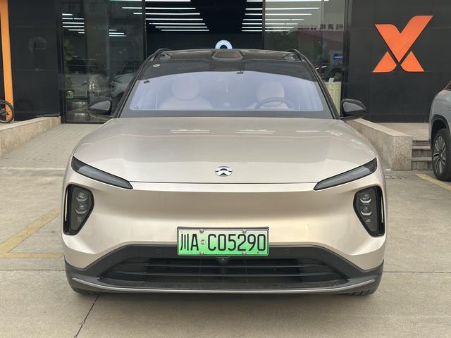 NIO ES6