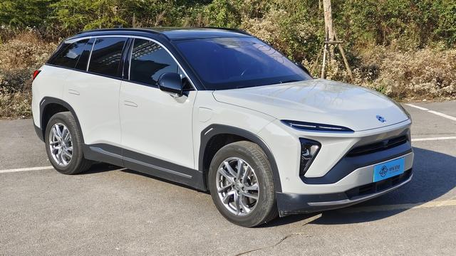 NIO ES6