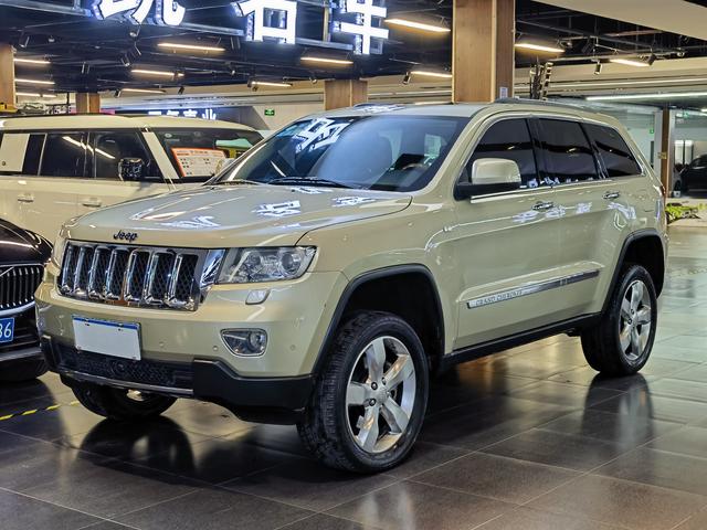 Jeep Grand Cherokee (imported)