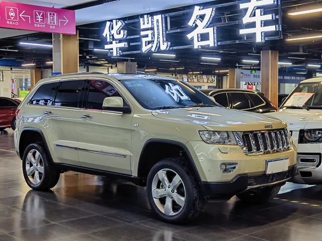 Jeep Grand Cherokee (imported)