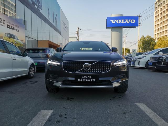 Volvo V90