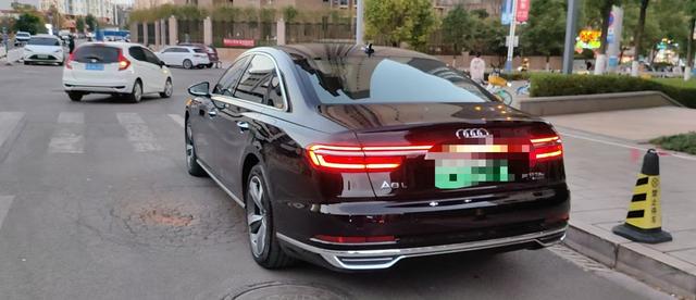 Audi A8 PHEV