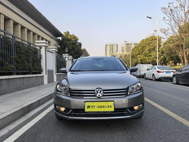 Volkswagen Magotan (imported)