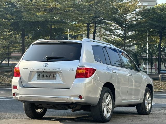 Toyota Highlander (imported)