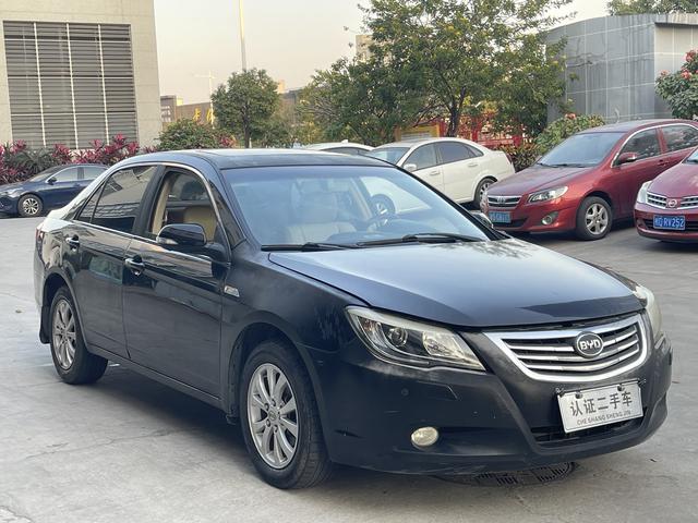 BYD G6