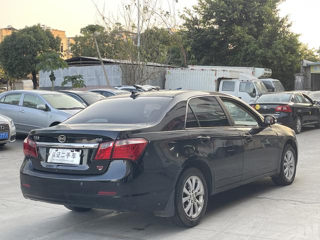 BYD G6