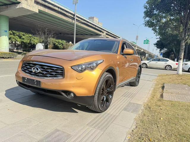 Infiniti FX