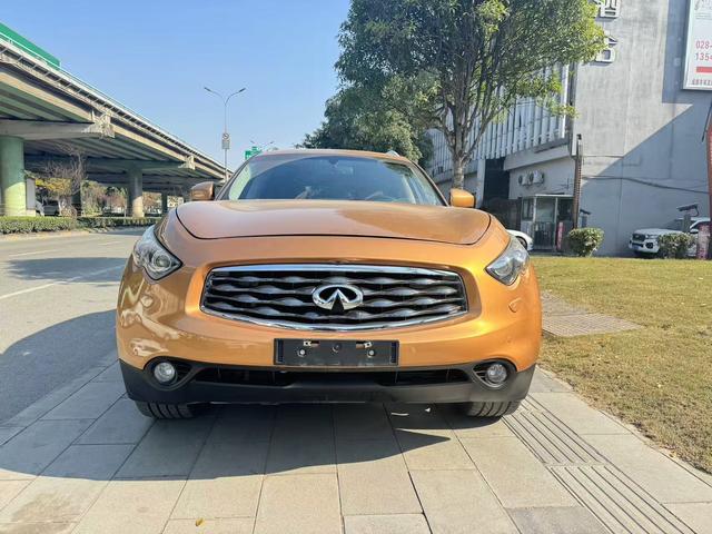 Infiniti FX