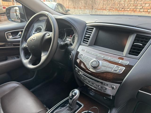 Infiniti QX60 (imported)