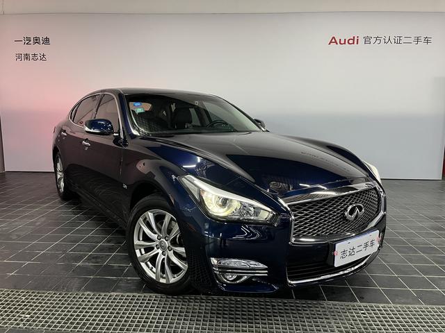 Infiniti Q70