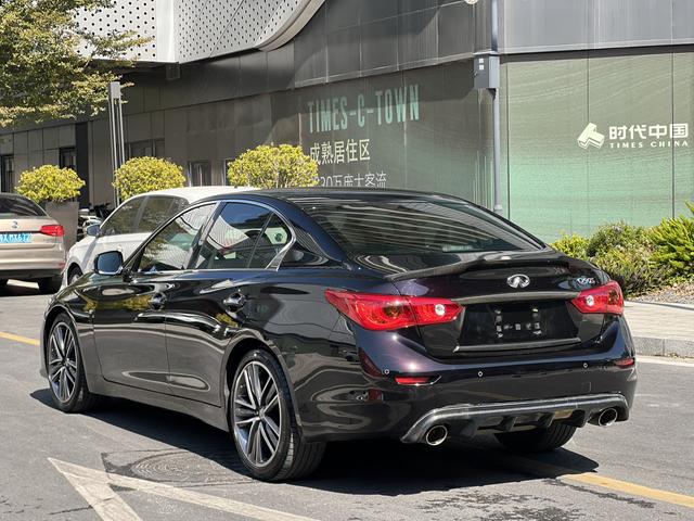 Infiniti Q50