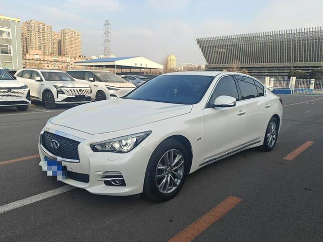 Infiniti Q50L