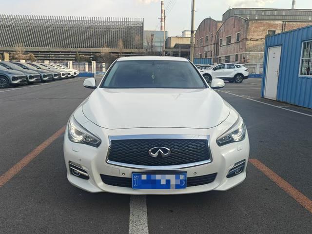 Infiniti Q50L