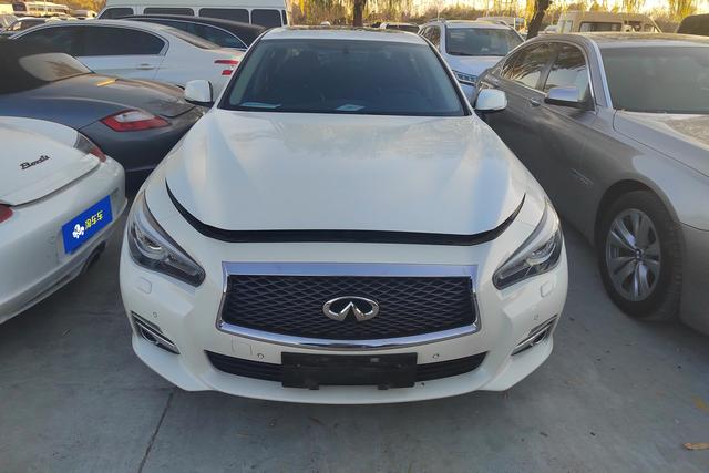 Infiniti Q50L