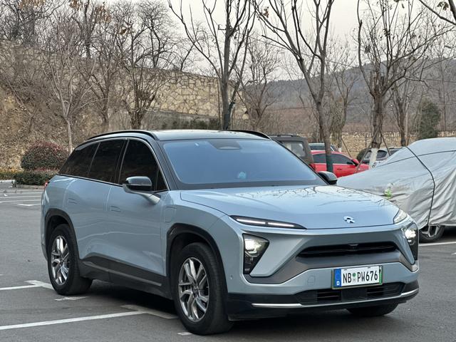 NIO ES6