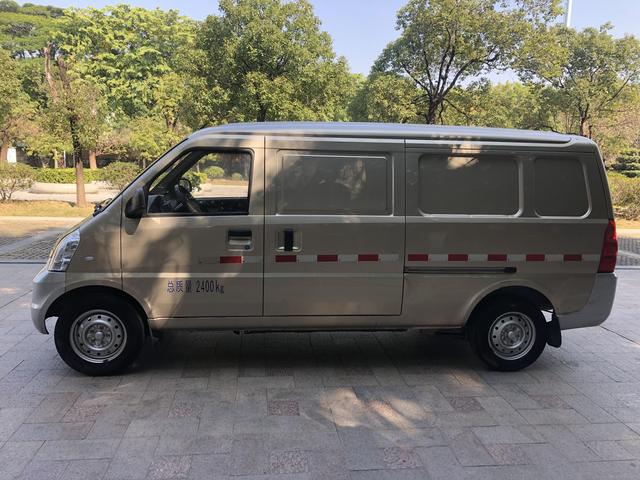 Wuling Rongguang EV