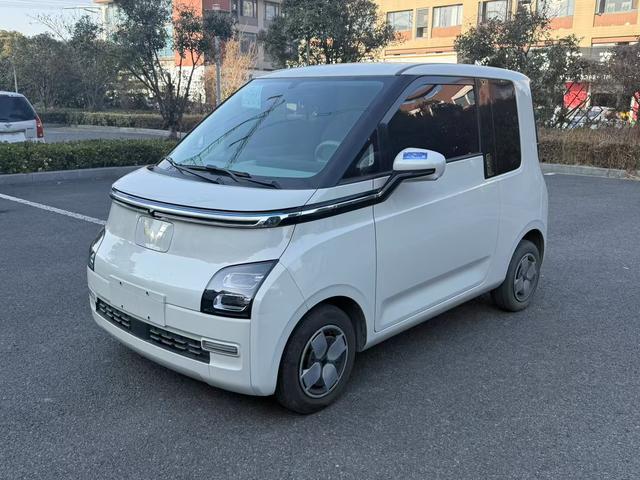 Wuling Air ev clear sky