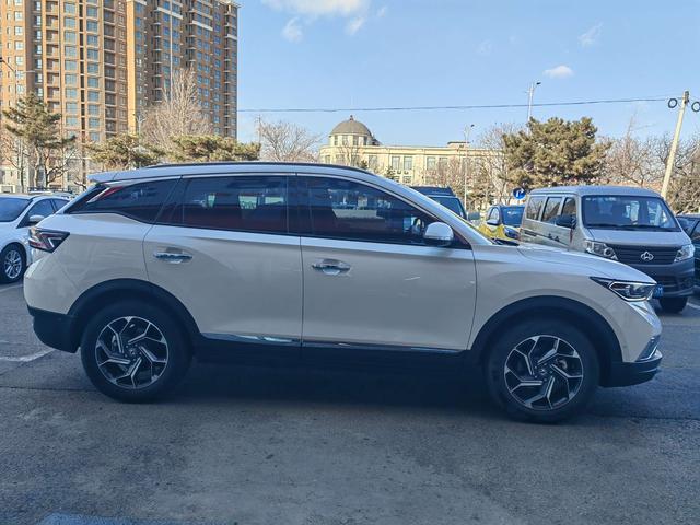 Dongfeng Fengshen AX7