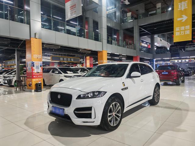 Jaguar F-PACE