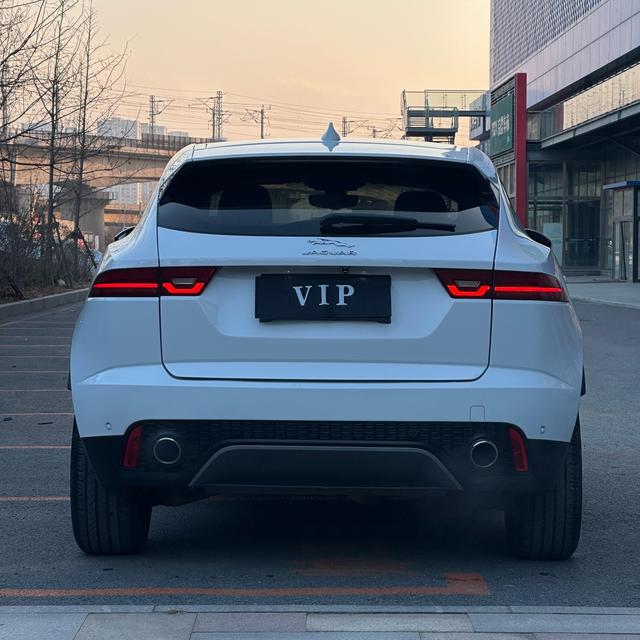 Jaguar E-PACE