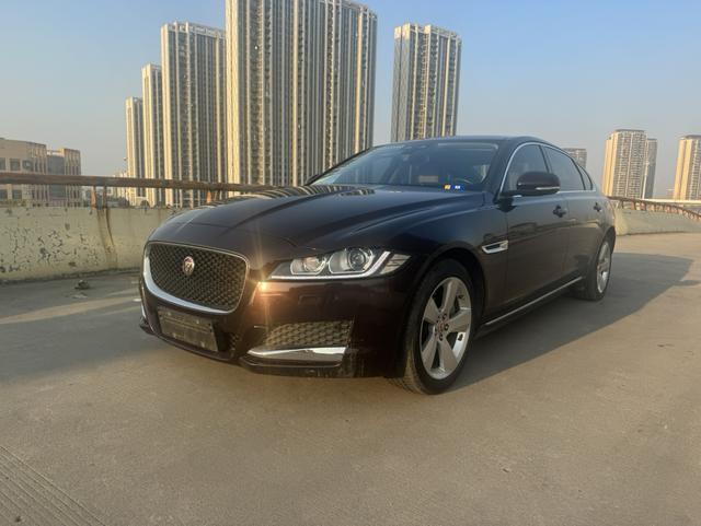 Jaguar XFL