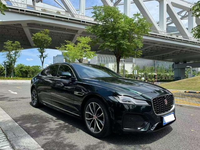 Jaguar XFL