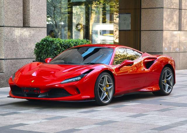 Ferrari F8