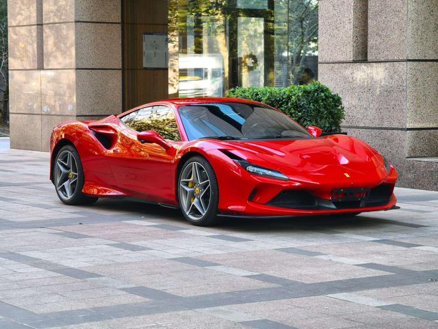 Ferrari F8