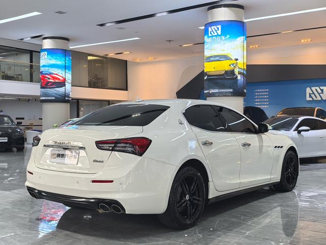 Maserati Ghibli