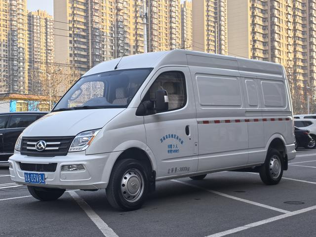 Maxus Xintu V80