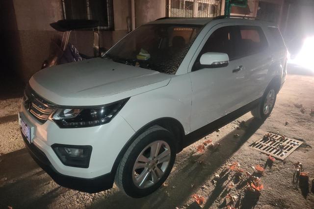 Oshan Changan Auchan CX70