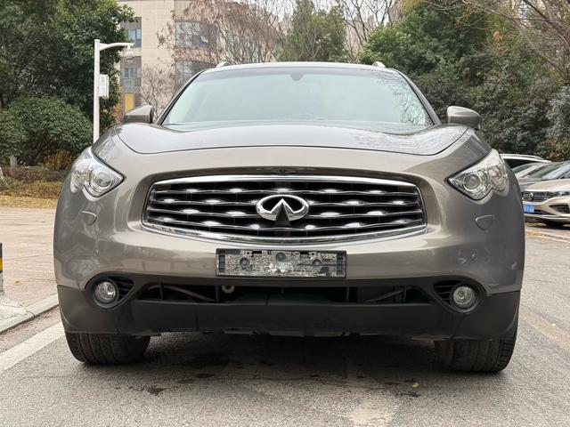 Infiniti FX