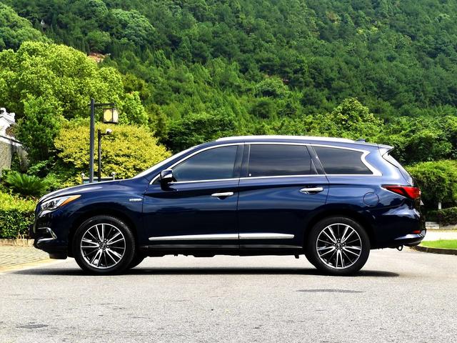 Infiniti QX60 (imported)