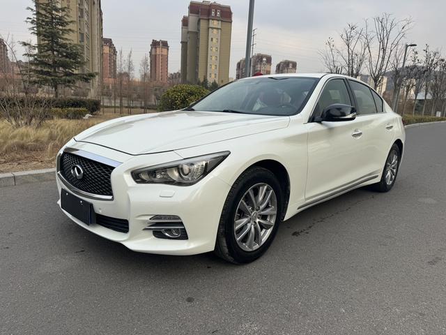 Infiniti Q50L