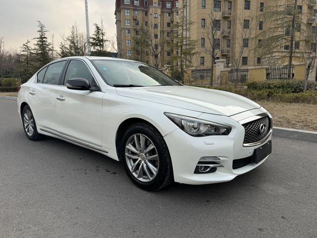 Infiniti Q50L