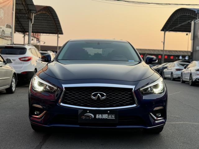 Infiniti Q50L