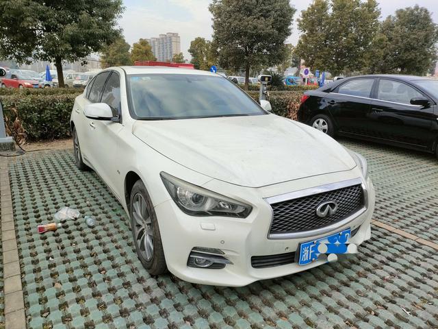 Infiniti Q50L