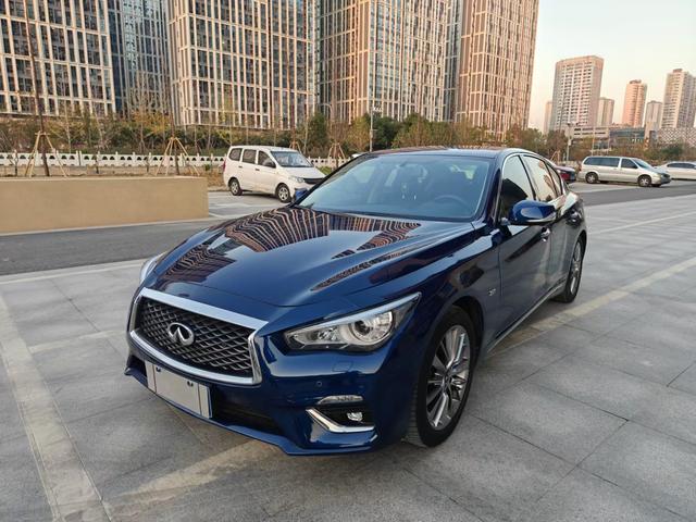 Infiniti Q50L