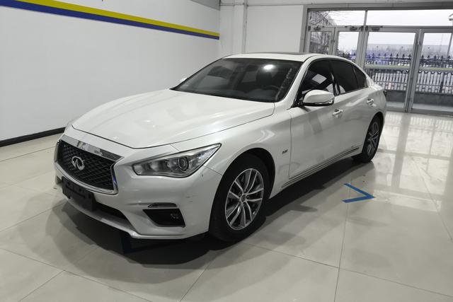 Infiniti Q50L