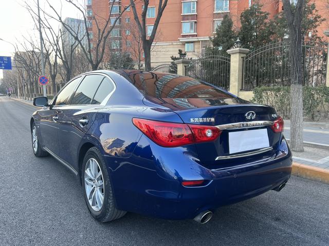 Infiniti Q50L