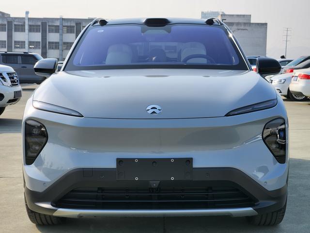 NIO ES7