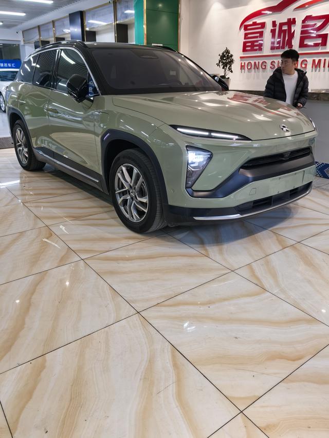 NIO ES6