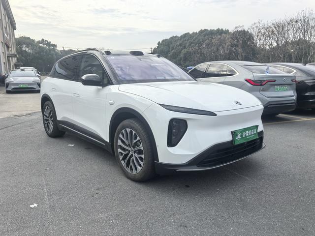 NIO ES6