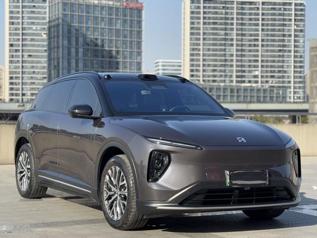 NIO ES6