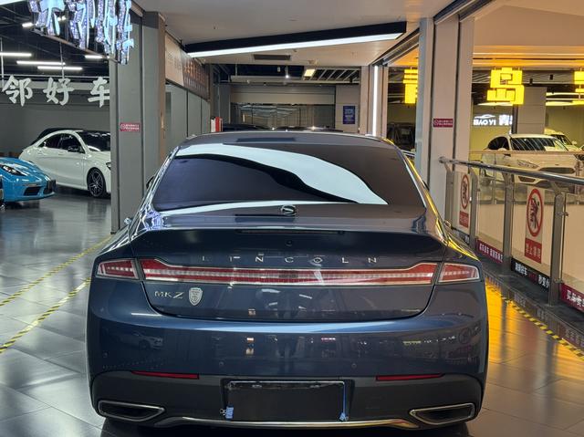 Lincoln MKZ