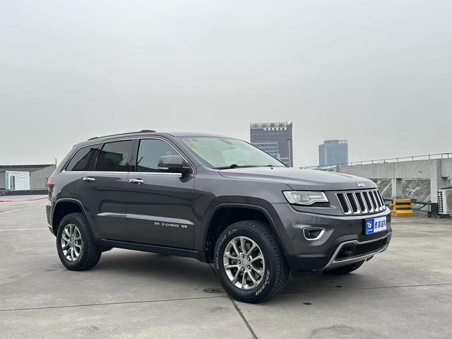 Jeep Grand Cherokee (imported)