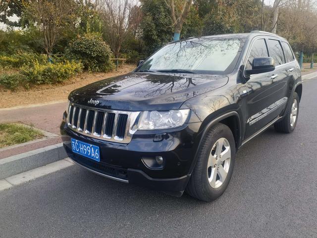 Jeep Grand Cherokee (imported)