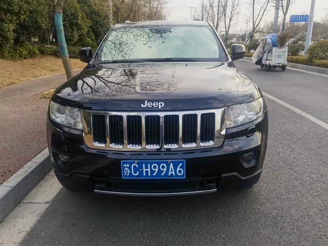 Jeep Grand Cherokee (imported)